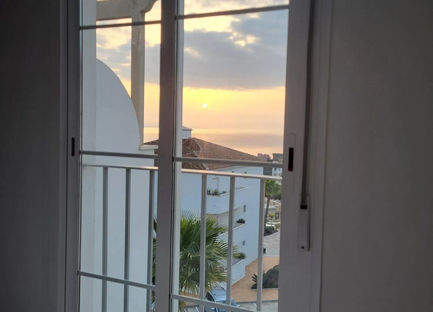 アパート マニルバCasa Maite Del Mar By Casa De Sol Hrアパートメント スペイン